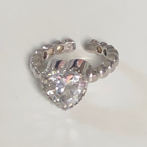 925 Silver adjustable cz heart ring - Picture 2 of 3